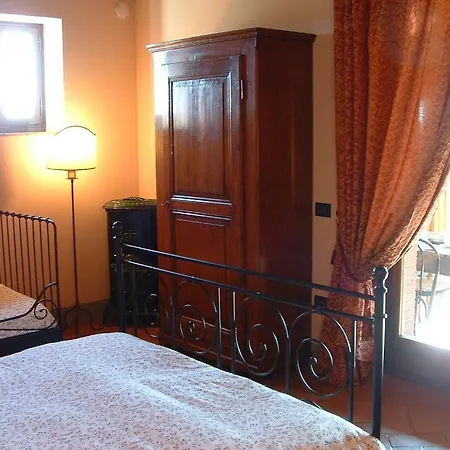 La Sassaia Villa *